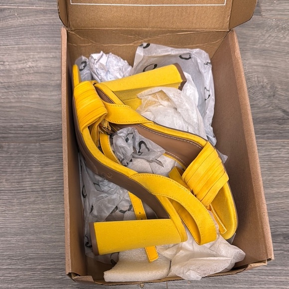 Journee Collection Womens Skiler Tru Comfort Foam Open Square Toe Block Heel - Picture 2 of 7